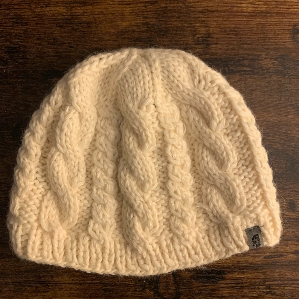 The North Face Whomens White Cable Knit Beanie